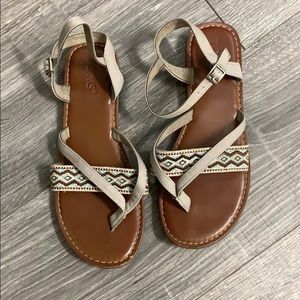 Tom's sandles  size 7 1/2